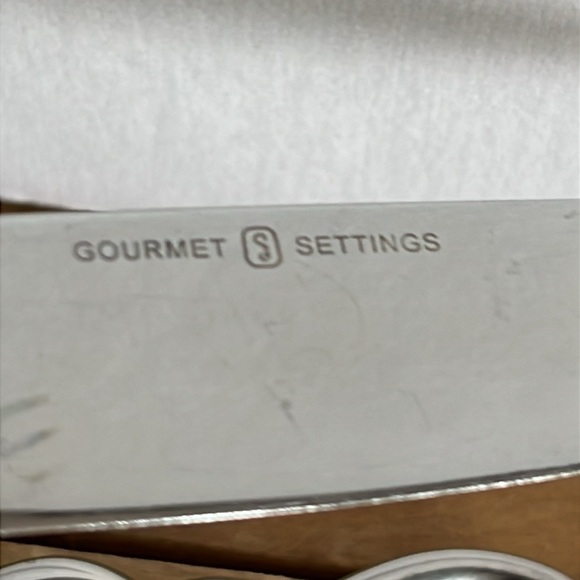 Gourmet Settings (GS) Silver Braid 18/10 Stainless Steel Flatware - Picture 3 of 11